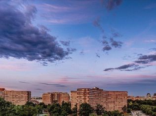 1701 S Arlington Ridge Rd, Arlington, VA 22202