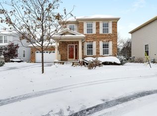 1520 Rosehall Ct, Indian Creek, IL 60061