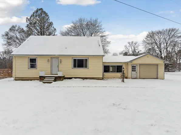 3457 Byron Rd, Howell, MI 48855