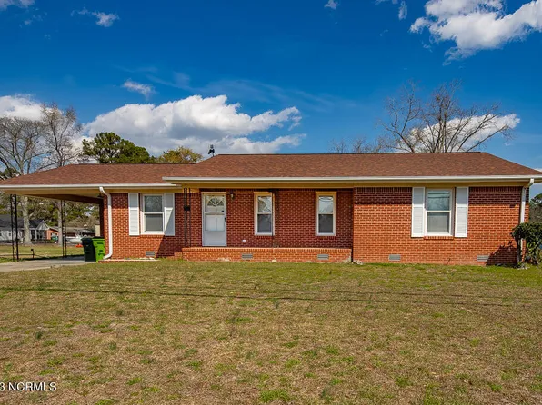 3204 Oaks Road, New Bern, NC 28560