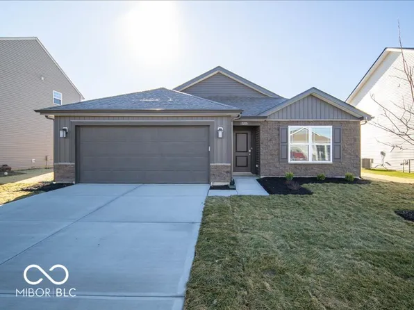 3205 W Longbranch Dr, Monrovia, IN 46157