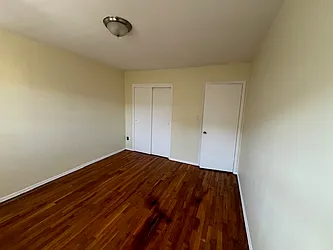 Rented by Zikos Realty Services