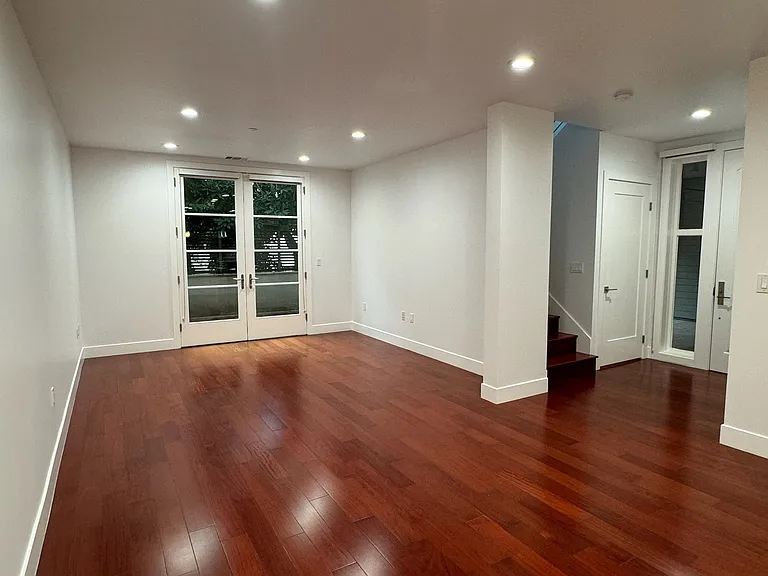 960 N San Antonio Rd #226 — Photo 6
