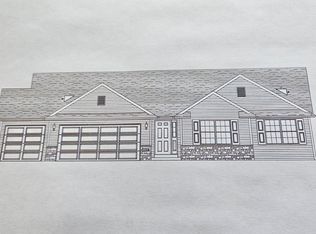 1135 E Birchwood Dr, Beloit, WI 53511