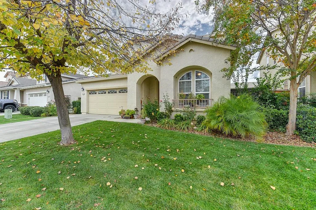 8145 Suarez Way photo 1