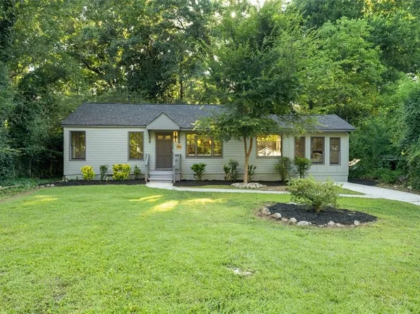561 Scott Cir, Decatur, GA 30033