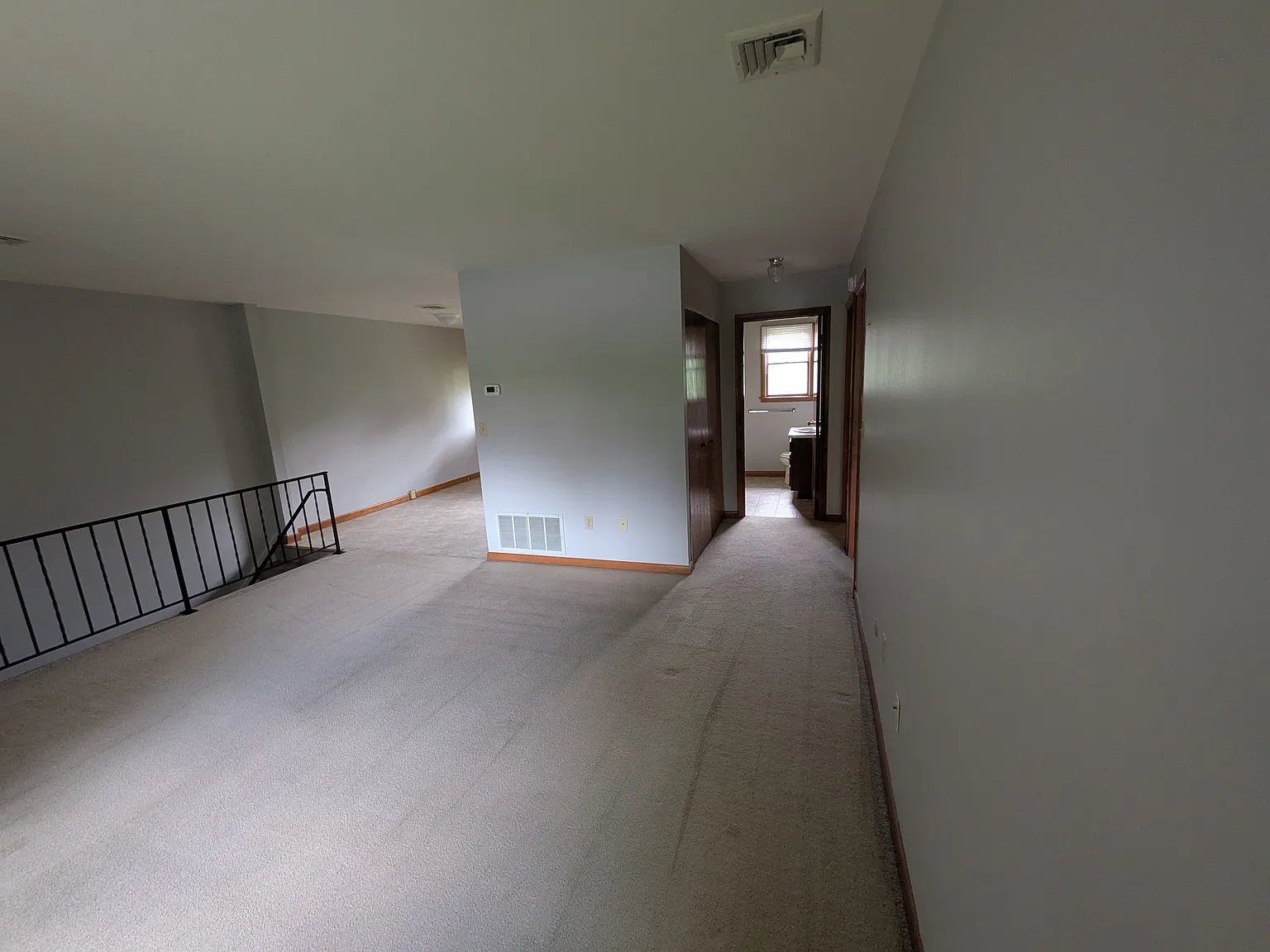 1340 Columbia Dr — Photo 3