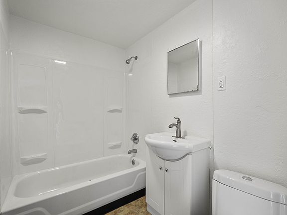 3rd image of 1605 Westmont Ave #7961B8953