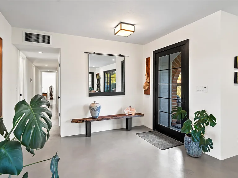 2640 E Camino La Zorrela — Photo 6