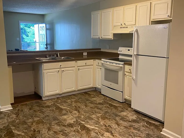 3830 Lassiter Mountain Apartments — Photo 3