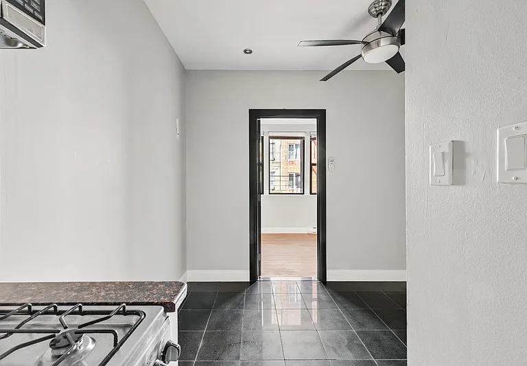 518 E 88th St #2B — Photo 6