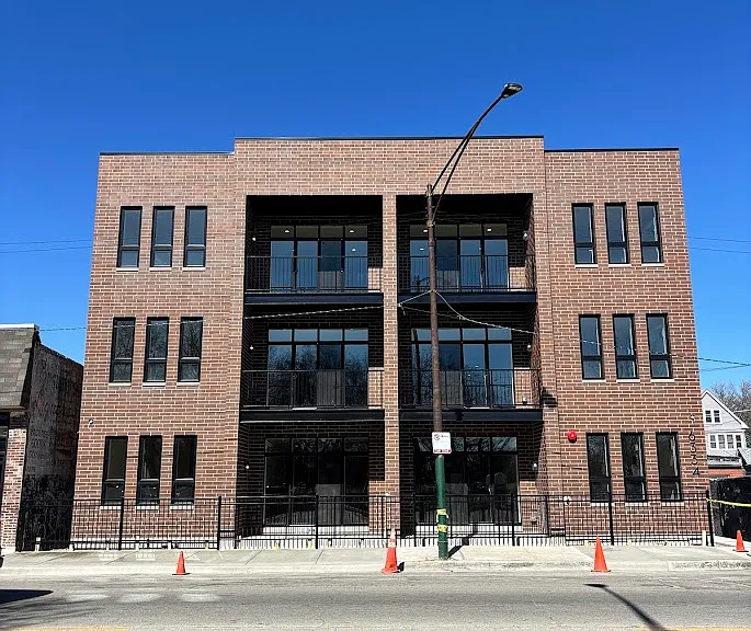 6334 W Irving Park — Photo 26