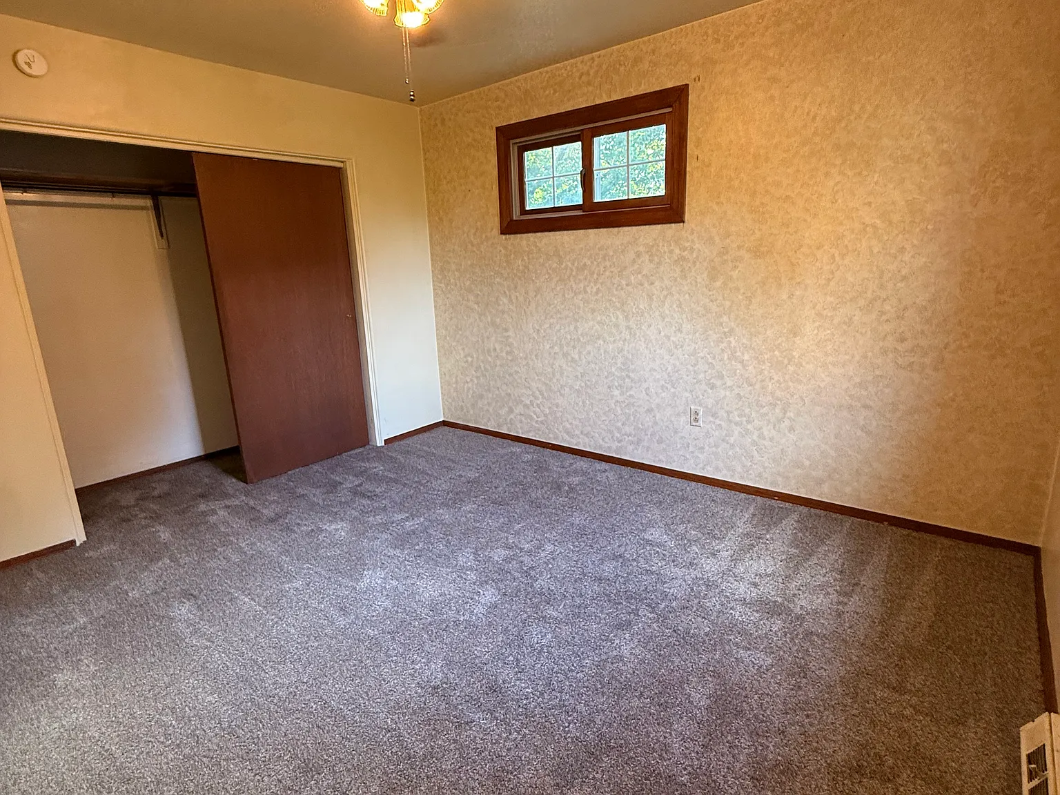 2 bed, 600 sqft, $850 — Photo 2