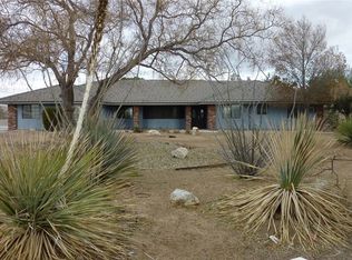 18457 Chapae Rd, Apple Valley, CA 92307