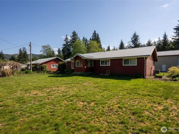 1930 Calawah Way, Forks, WA 98331