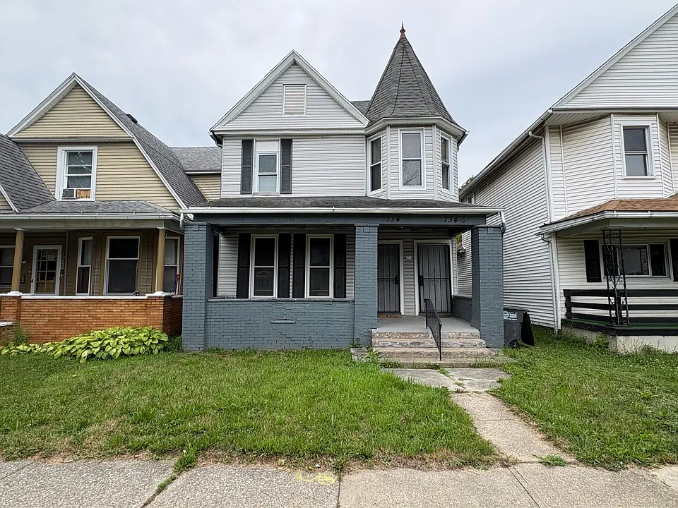 734 Parker Ave #1