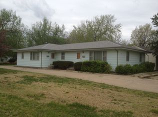 2027 SW Wayne Ave APT A, Topeka, KS 66604