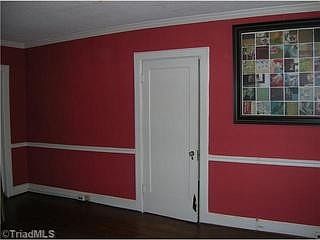 e Dining Room (View 2)