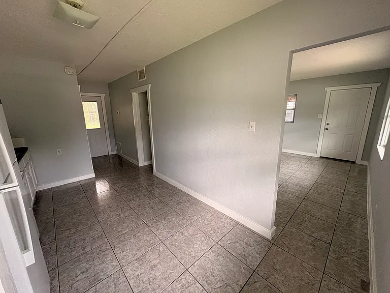 135 Lake Hayes Rd — Photo 7