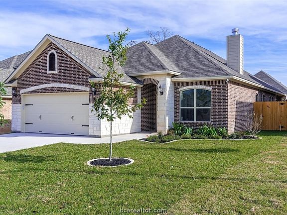 2nd image of 2615 Warkworth Dr