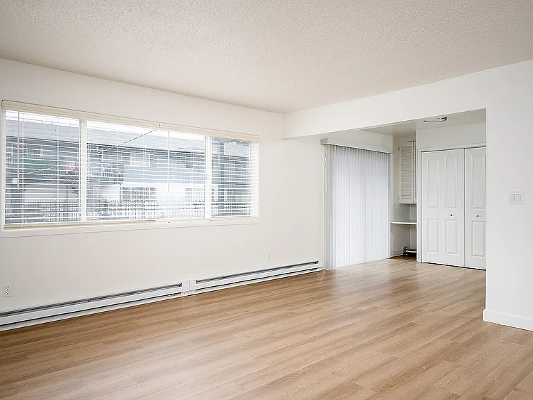 Forty9 Jamieson Apartments — Photo 25