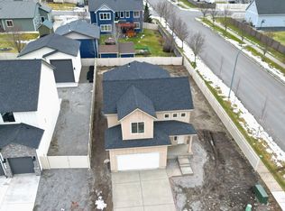 6760 W Portrush Dr, Rathdrum, ID 83858