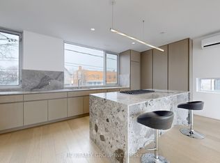 899 Dundas St W, Toronto, ON M6J 1V9
