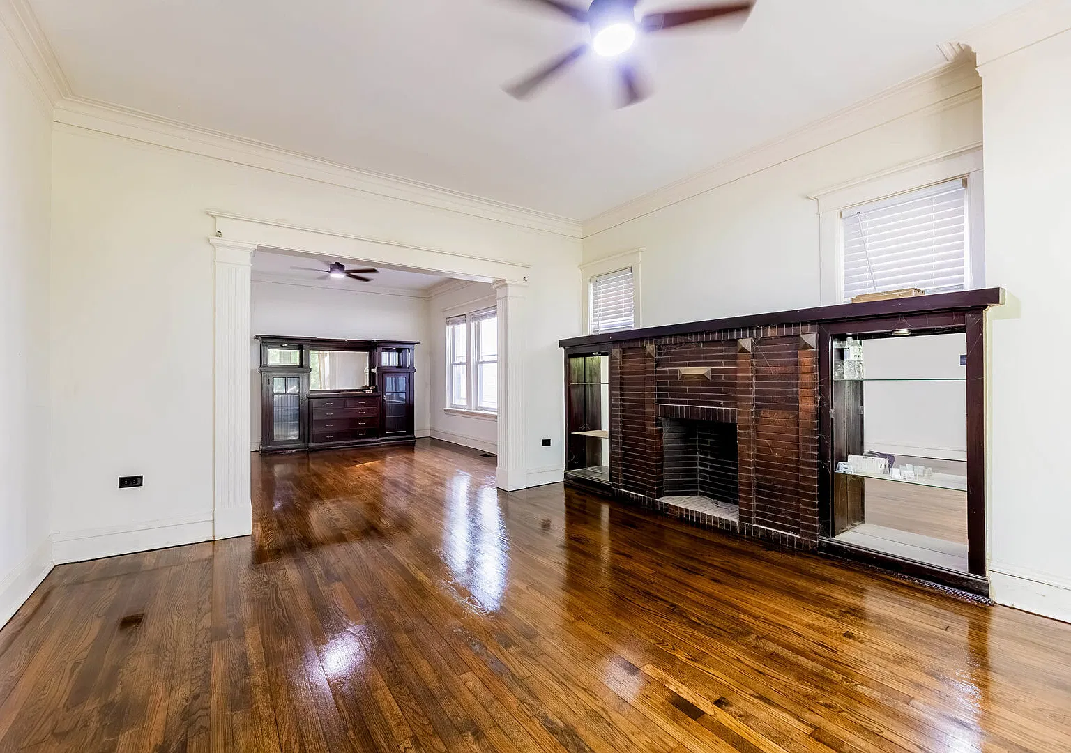 3 bed, 1270 sqft, $2,500 — Photo 3