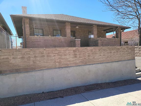 5th image of 608 E Aztec Ave