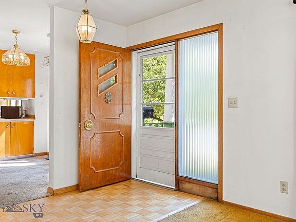 5th image of 119 W College St