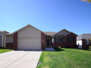 5657 Harding Dr, Lincoln, NE 68521