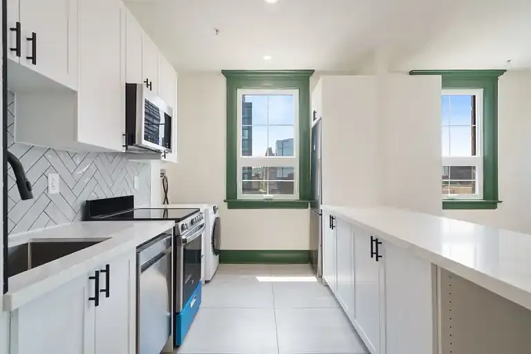 1 bed, 1.0 bath, 610 sqft, $1,700 — Photo 4