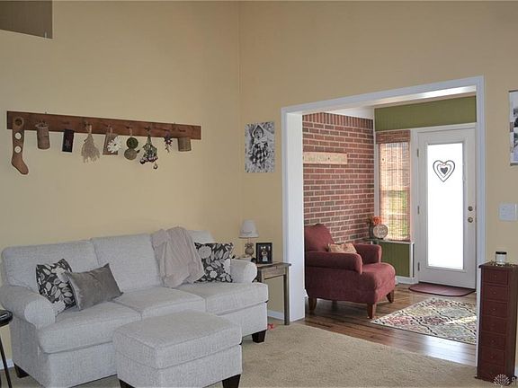 4th image of 1436 Highland Ln