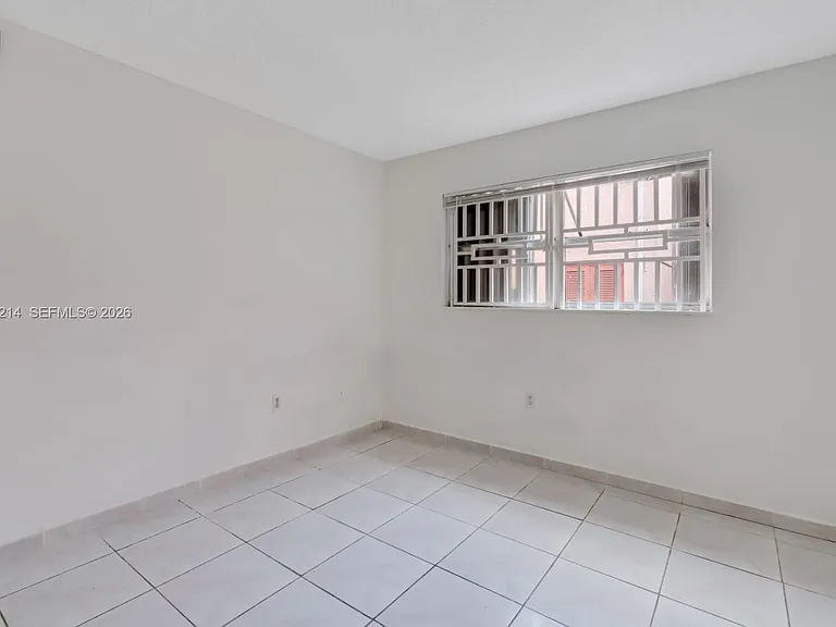 19729 SW 114th Ave #150 — Photo 11