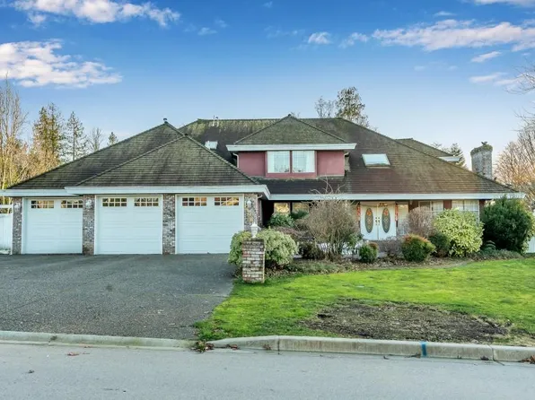 17986 67th Ave, Surrey, BC V3S 8C3