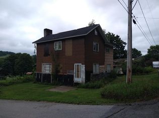 112 Clinton St, Big Run, PA 15715