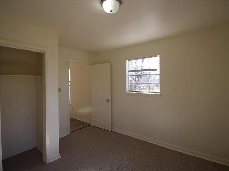 605 W Hill St — Photo 11
