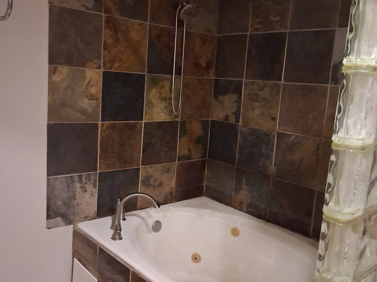 1 bed, 500 sqft, $1,100 — Photo 3