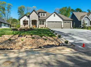 204 Atoka Pl, Loudon, TN 37774