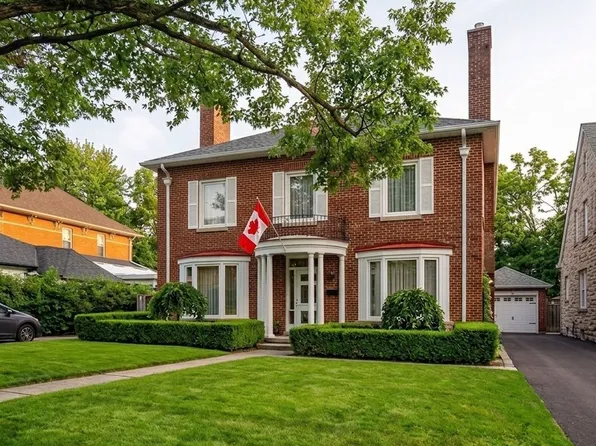 17 1st Ave, Orangeville, ON L9W 1H7