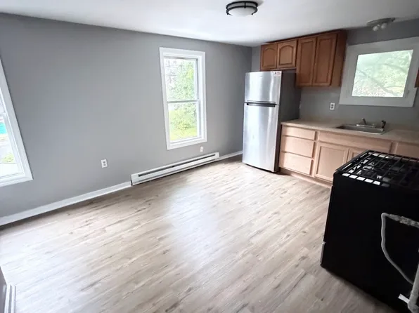 163 Mechanic St, Fitchburg, MA