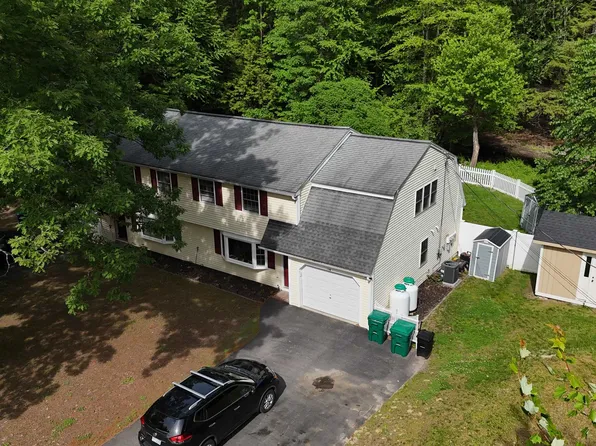 19 Deerwood Drive #B, Amherst, NH 03031