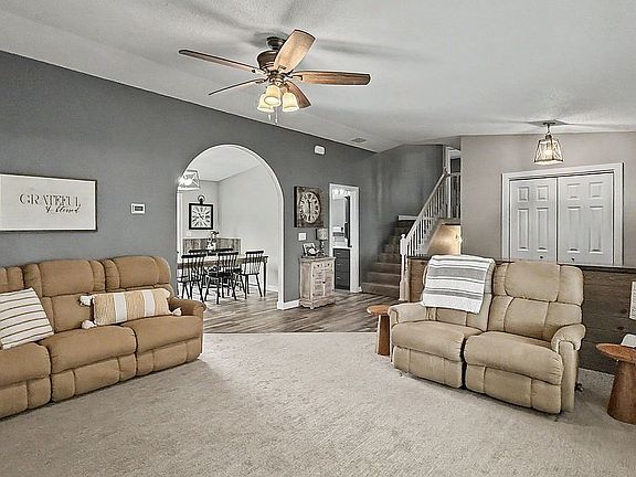 2nd image of 26682 Dayspring Cir