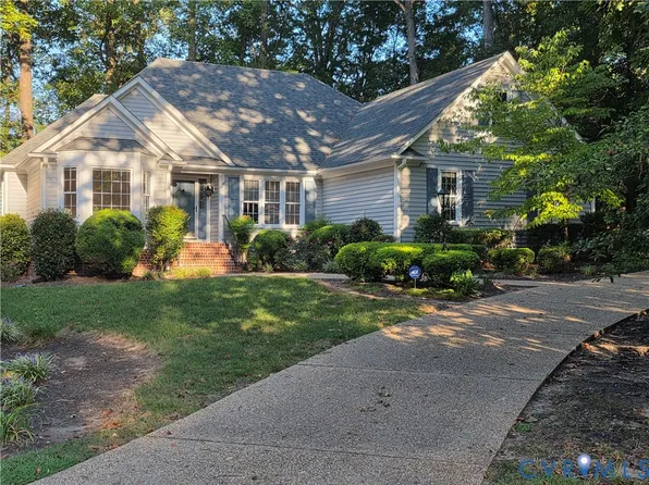 5801 Harbour Hill Pl, Midlothian, VA 23112