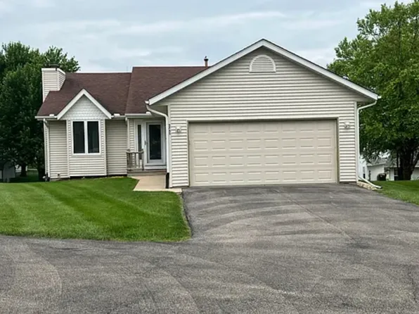 5745 Covey Ridge Trl, Loves Park, IL 61111