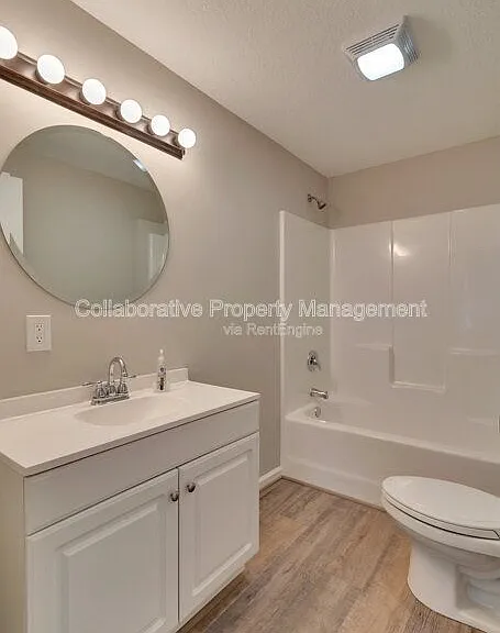 1910 Vassar St — Photo 11