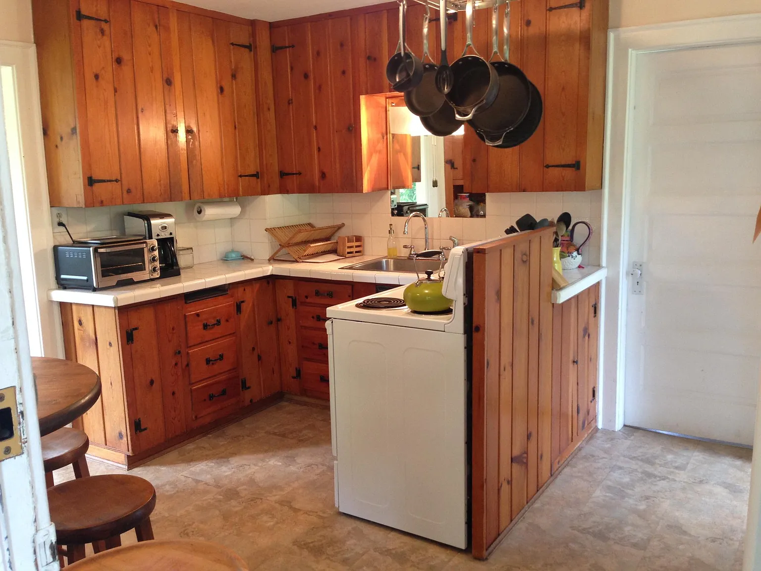 2 bed, 1020 sqft, $2,750 — Photo 3