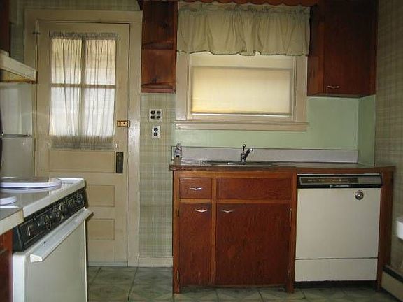 2nd image of 77 Westminster Dr