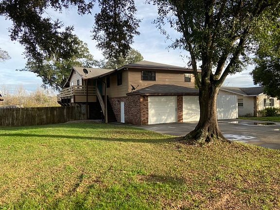 2nd image of 27850 Lois Dr