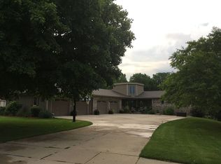 3003 Minnetonka Dr, Cedar Falls, IA 50613